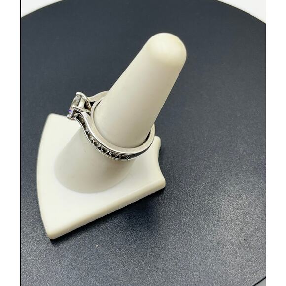 Ross Simons Vintage Sterling Silver Simulated Diamond CZ Engagement Ring Sz 8.25 - Picture 7 of 12